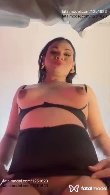 Acompanhante mulher trans morena (o) de olhos castanhos em Tubarão - Nina Sarah