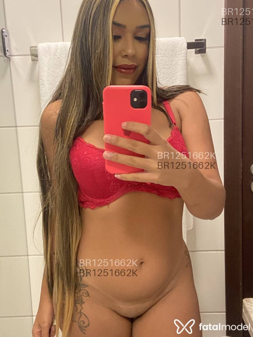 Acompanhante mulher morena (o) de olhos castanhos em Caruaru - Bruna Letícia