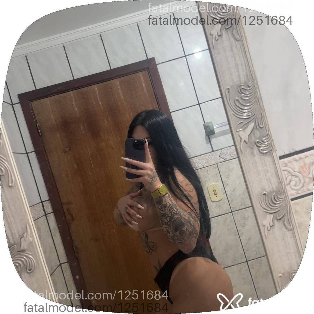 Acompanhante mulher morena (o) de olhos castanhos - Bruna