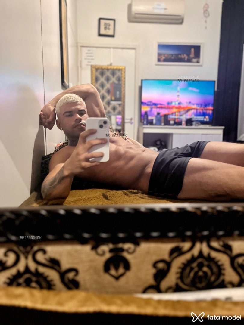 Acompanhante homem morena (o) de olhos pretos em Rio de Janeiro - Apolo Guerra