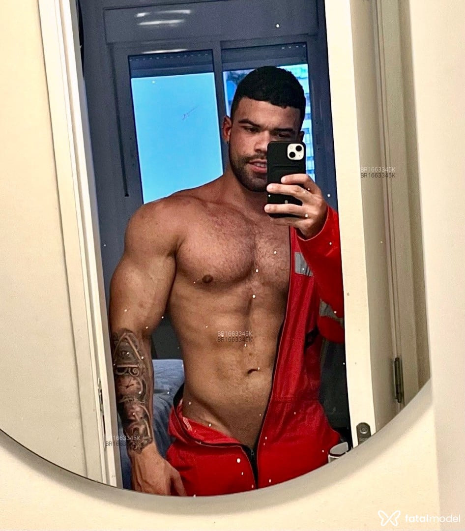 Acompanhante homem morena (o) de olhos pretos em Rio de Janeiro - Apolo Guerra