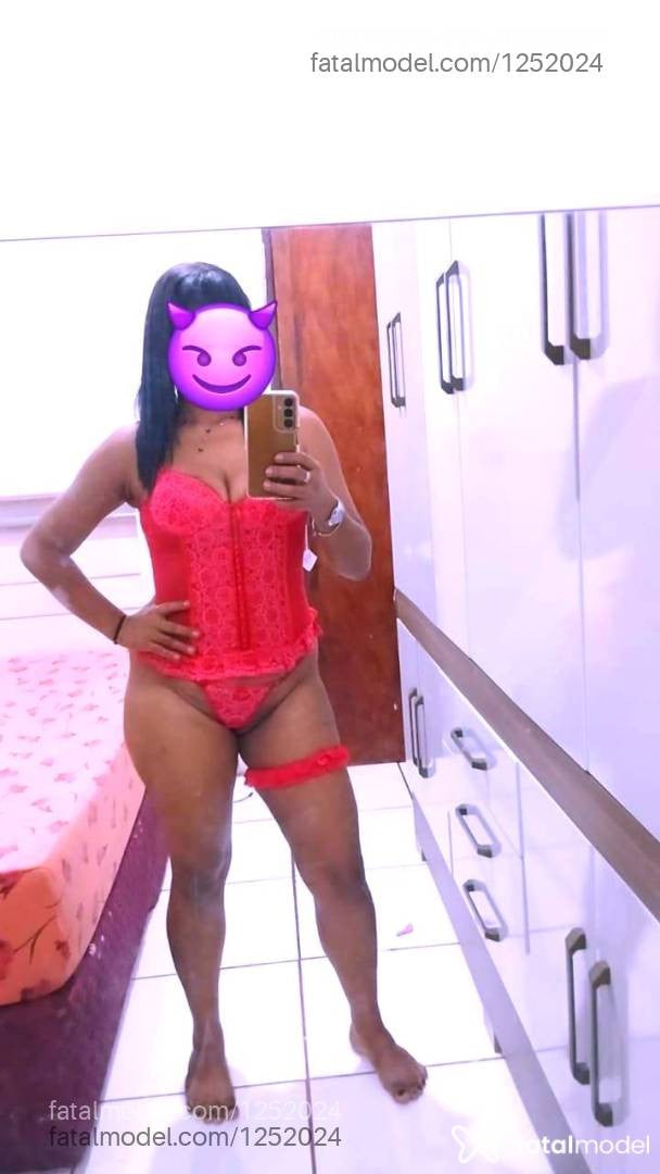 Acompanhante mulher com cabelo castanho de olhos pretos em Angra dos Reis - Lady Nigth