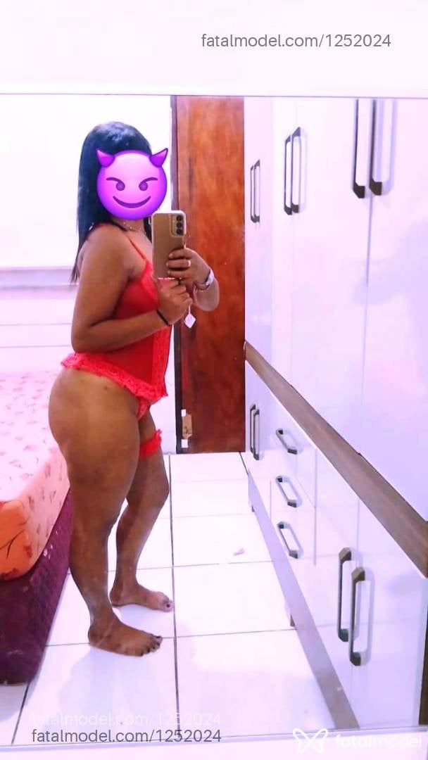 Acompanhante mulher com cabelo castanho de olhos pretos - Lady Nigth Acompanhante mulher com cabelo castanho de olhos pretos - Lady Nigth