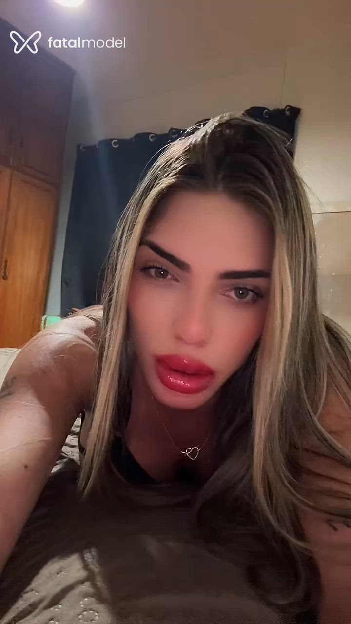 Acompanhante travesti loira (o) de olhos verdes em Passo Fundo Acompanhante travesti loira (o) de olhos verdes em Passo Fundo - Valesca berozun