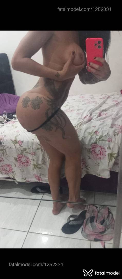 Acompanhante mulher trans morena (o) de olhos pretos - Dani fitnes
