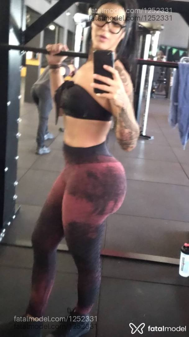 Acompanhante mulher trans morena (o) de olhos pretos em Criciúma - Dani fitnes
