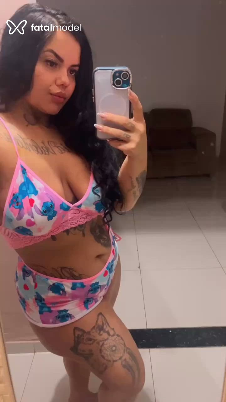 Acompanhante mulher com cabelo castanho de olhos castanhos - Emanuely