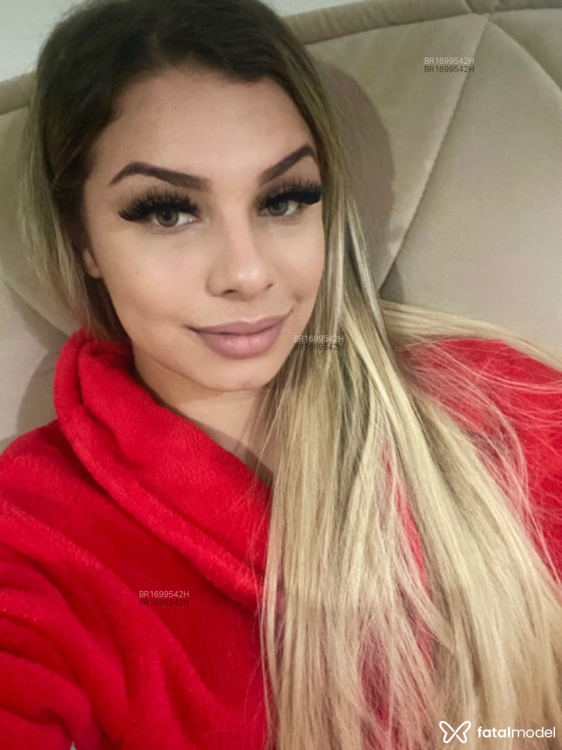 Acompanhante mulher loira (o) de olhos verdes em Rio do Sul - Jade Albertelli