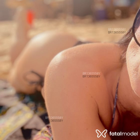 Acompanhante mulher morena (o) de olhos verdes - Fernanda