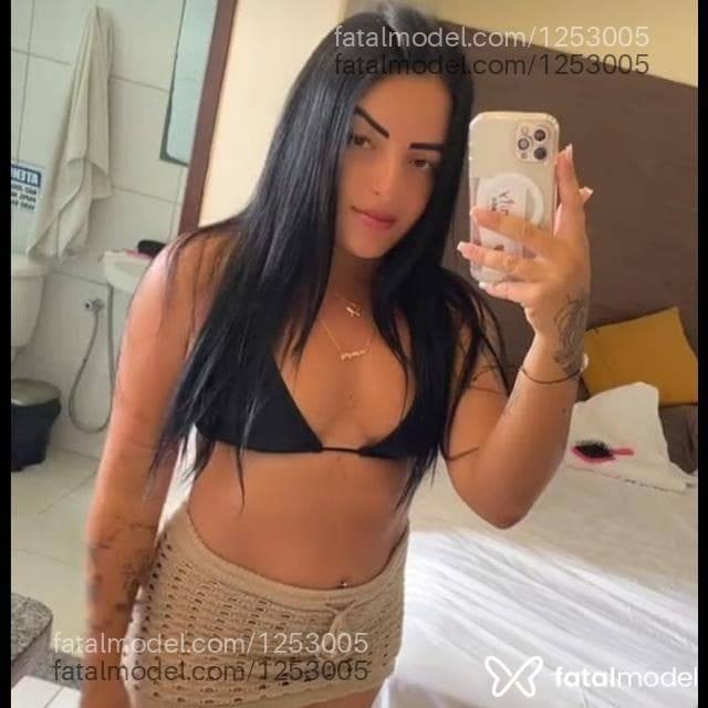 Acompanhante mulher morena (o) de olhos castanhos - Ingrid