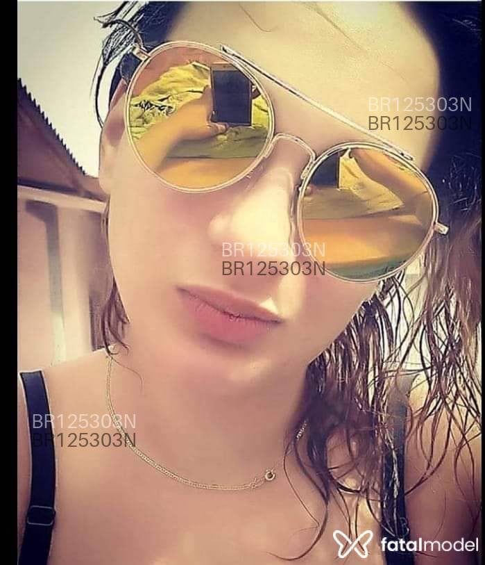 Acompanhante mulher com cabelo castanho de olhos castanhos - Paolla Acompanhante mulher com cabelo castanho de olhos castanhos - Paolla