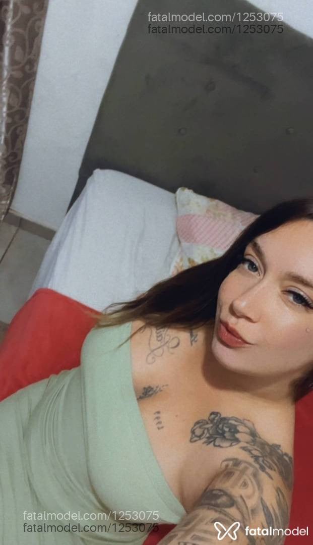 Acompanhante mulher loira (o) de olhos azuis - Maitte