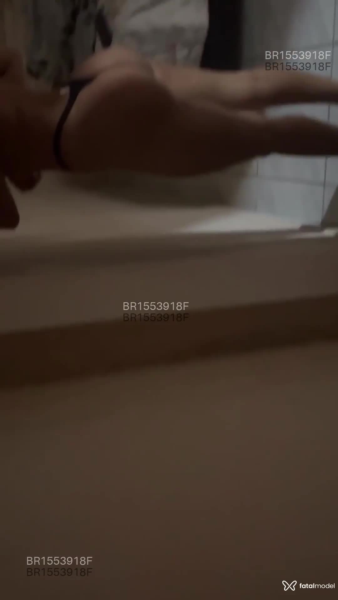 Acompanhante mulher com cabelo castanho de olhos castanhos em Campinas - Bruna Carvalho