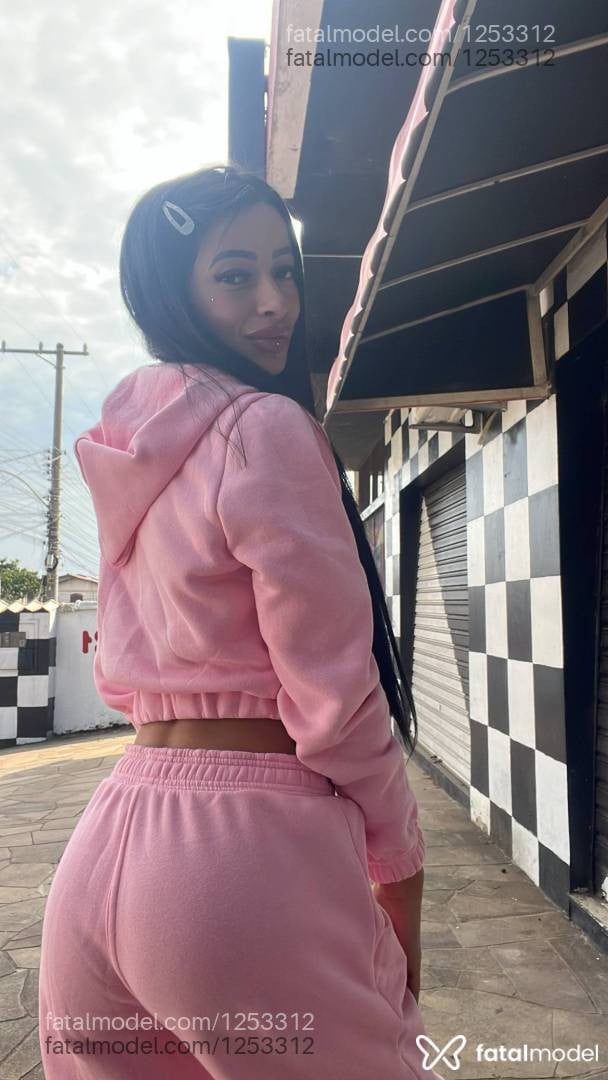 Acompanhante mulher com cabelo castanho de olhos castanhos em Novo Hamburgo - Amanda Santos