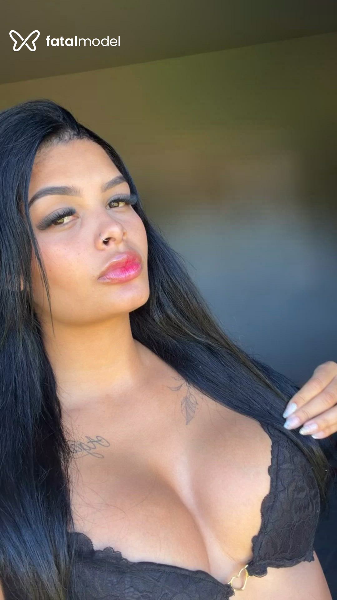 Acompanhante mulher com cabelo castanho de olhos castanhos em Bauru Acompanhante mulher com cabelo castanho de olhos castanhos em Bauru - Alanis