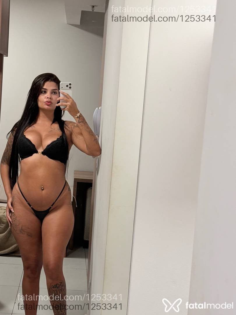 Acompanhante mulher com cabelo castanho de olhos castanhos em Ribeirão Preto - Alanis