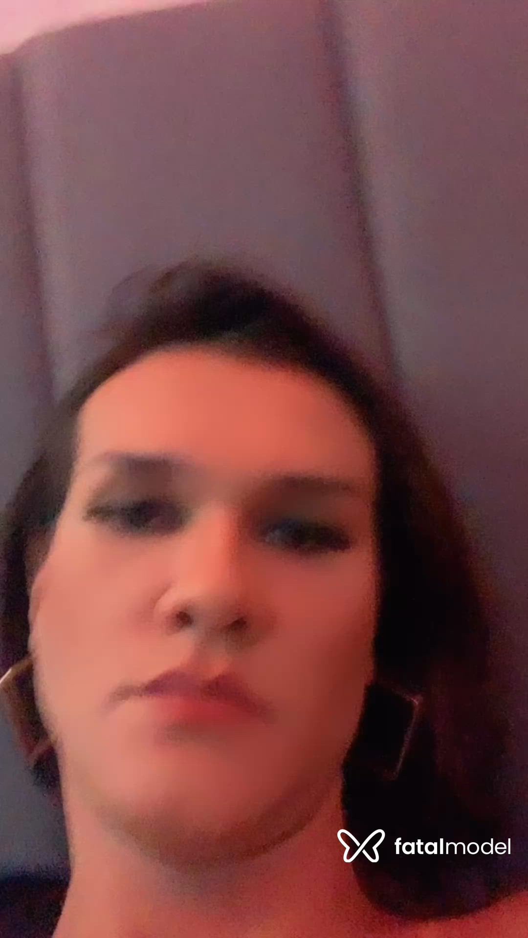 Acompanhante mulher trans loira (o) de olhos castanhos - Antonela Hils