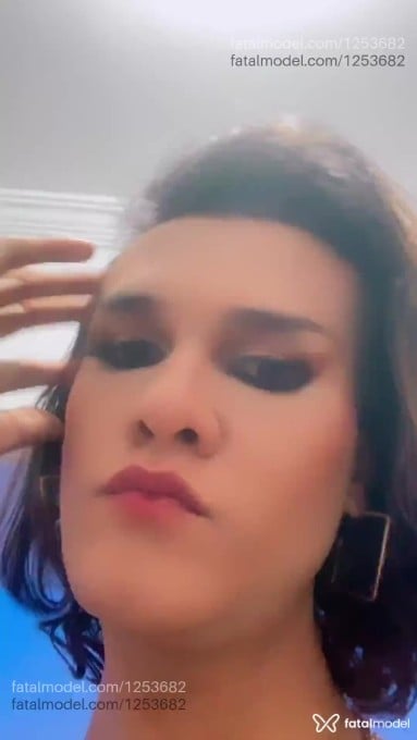 Acompanhante mulher trans loira (o) de olhos castanhos em Uberlândia - Antonela Hils