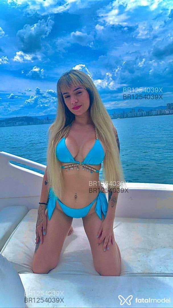 Acompanhante mulher loira (o) de olhos castanhos em Londrina - Jade Magalhães