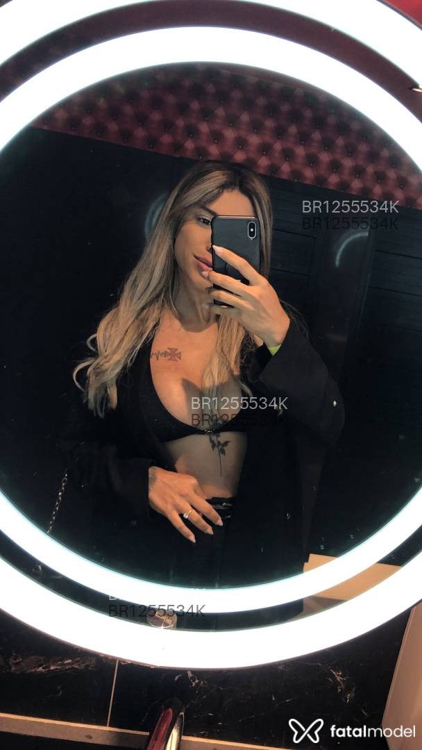 Acompanhante mulher morena (o) de olhos pretos - Ninna Soarez Acompanhante mulher morena (o) de olhos pretos - Ninna Soarez