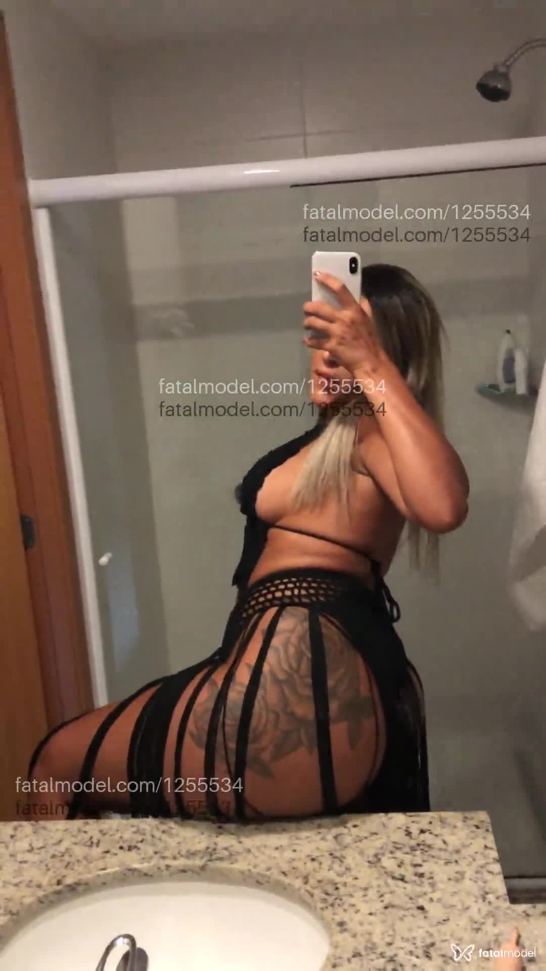 Acompanhante mulher morena (o) de olhos pretos - Ninna Soarez Acompanhante mulher morena (o) de olhos pretos - Ninna Soarez