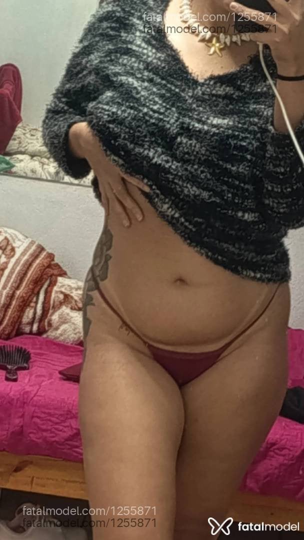 Acompanhante mulher morena (o) de olhos pretos - Tai Rodoi