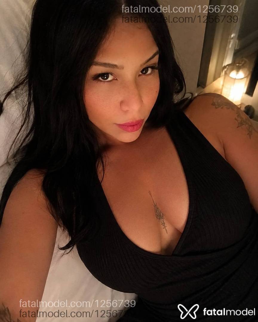 Acompanhante mulher morena (o) de olhos castanhos - Ruby Lopes