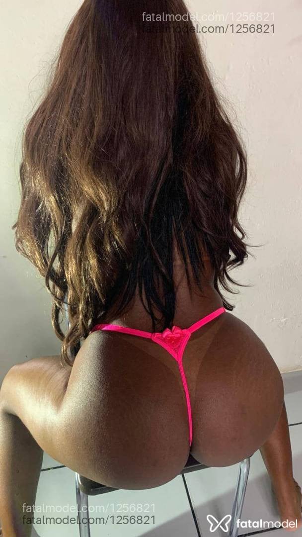 Acompanhante mulher morena (o) de olhos castanhos em Feira de Santana - Morena