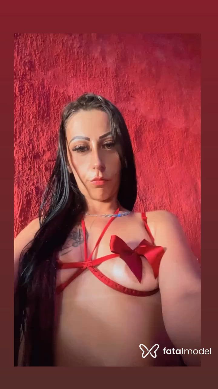 Acompanhante mulher morena (o) de olhos verdes - Miilly