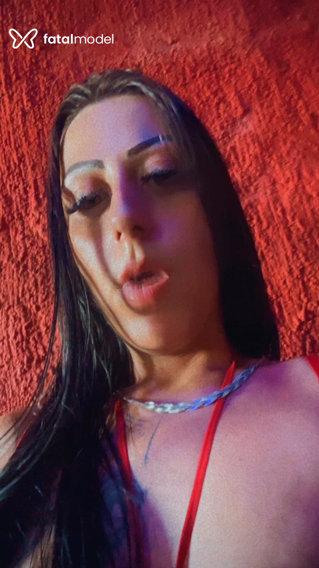 Acompanhante mulher morena (o) de olhos verdes em Pouso Alegre Acompanhante mulher morena (o) de olhos verdes em Pouso Alegre - Miilly