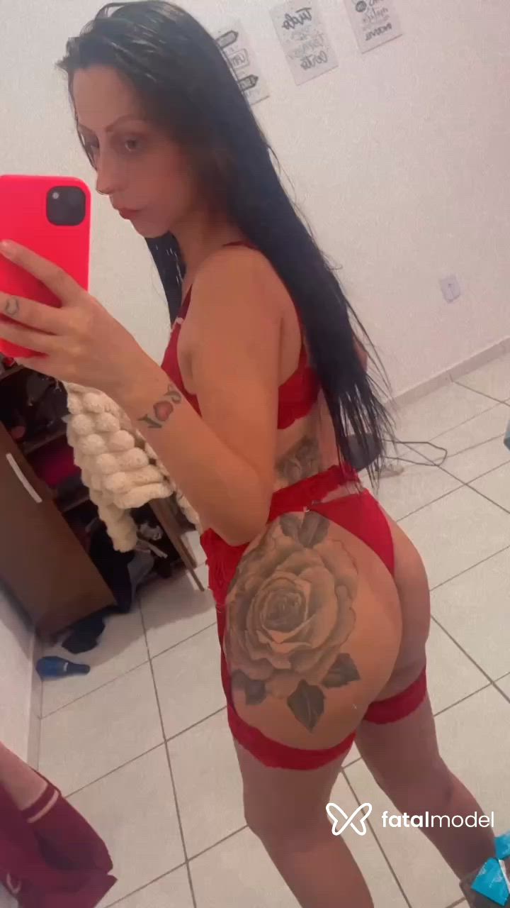 Acompanhante mulher morena (o) de olhos verdes - Miilly
