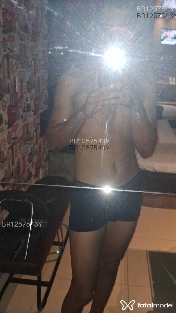 Acompanhante homem morena (o) de olhos castanhos em Palmas Acompanhante homem morena (o) de olhos castanhos em Palmas - Alexandre
