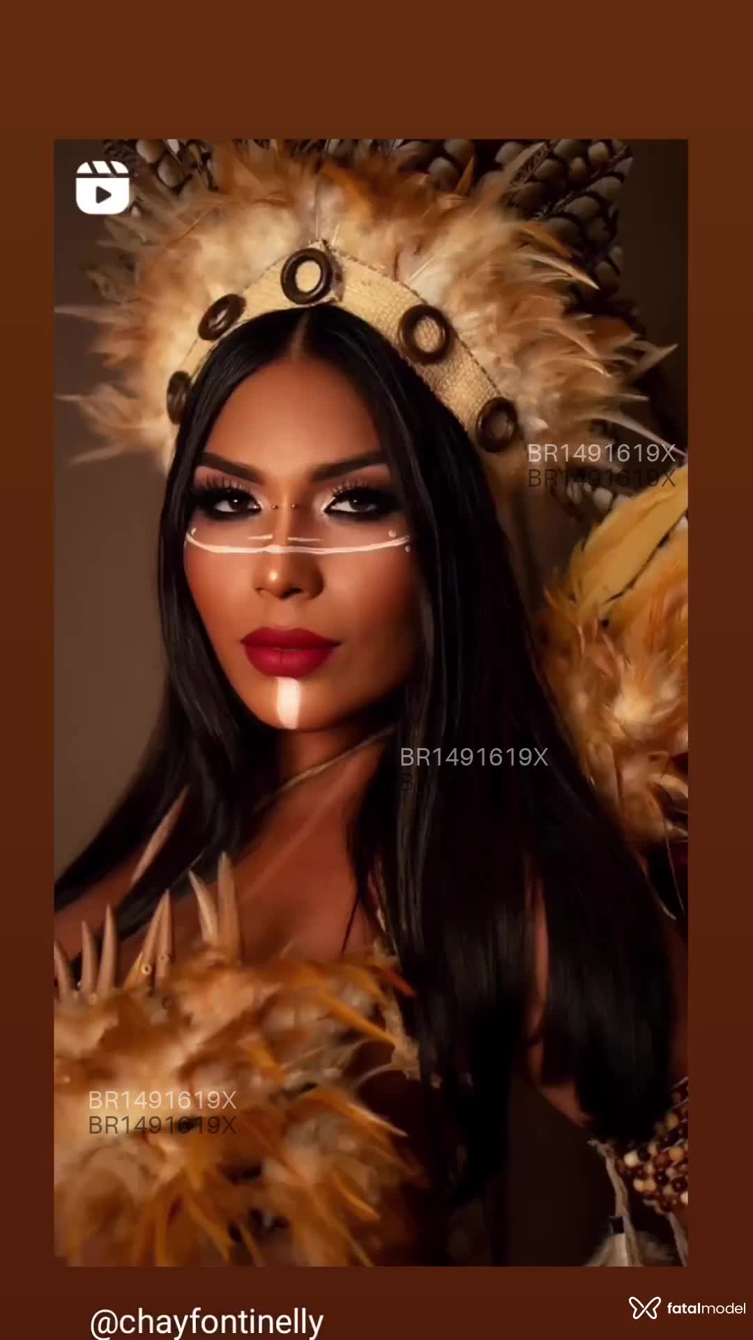 Acompanhante travesti morena (o) de olhos castanhos em Virtual - Tainá Gomez