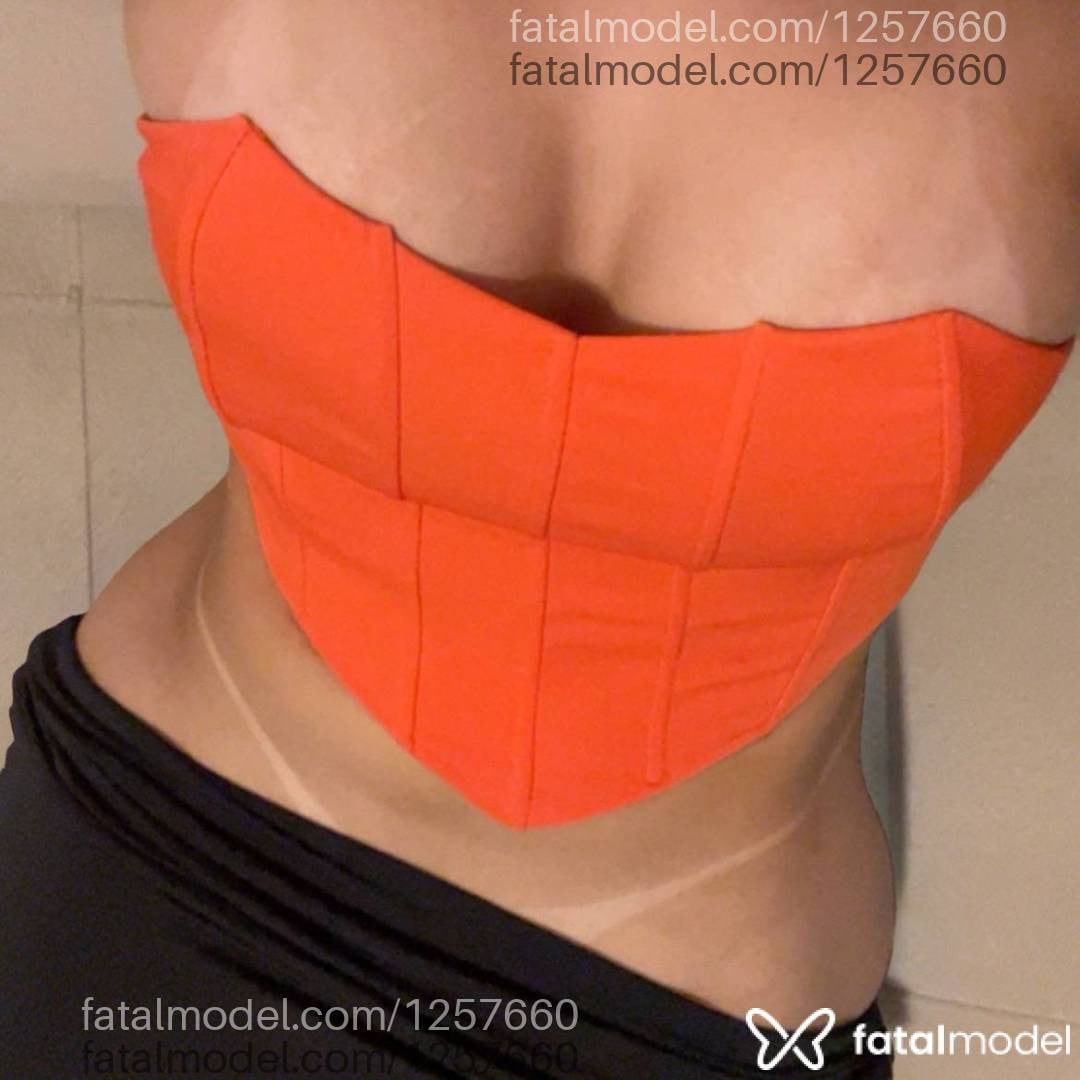Acompanhante mulher com cabelo castanho de olhos castanhos em Maringá - Paola