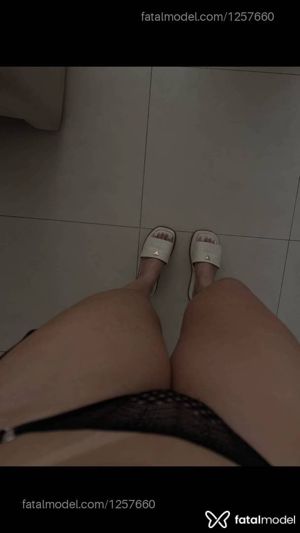 Acompanhante mulher com cabelo castanho de olhos castanhos em Maringá - Paola