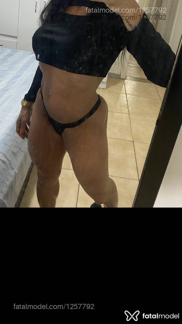 Acompanhante mulher com cabelo castanho de olhos castanhos em Belo Horizonte - Ludmila