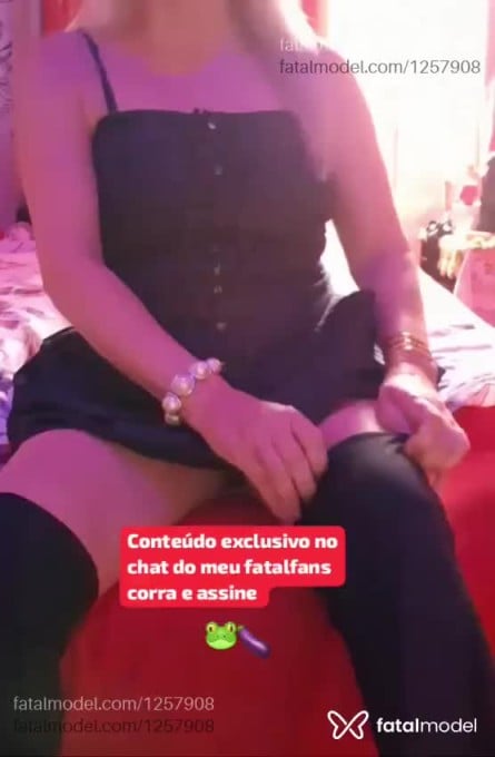 Acompanhante mulher loira (o) de olhos castanhos em Tubarão Acompanhante mulher loira (o) de olhos castanhos em Tubarão - FLOR PAIXÃO