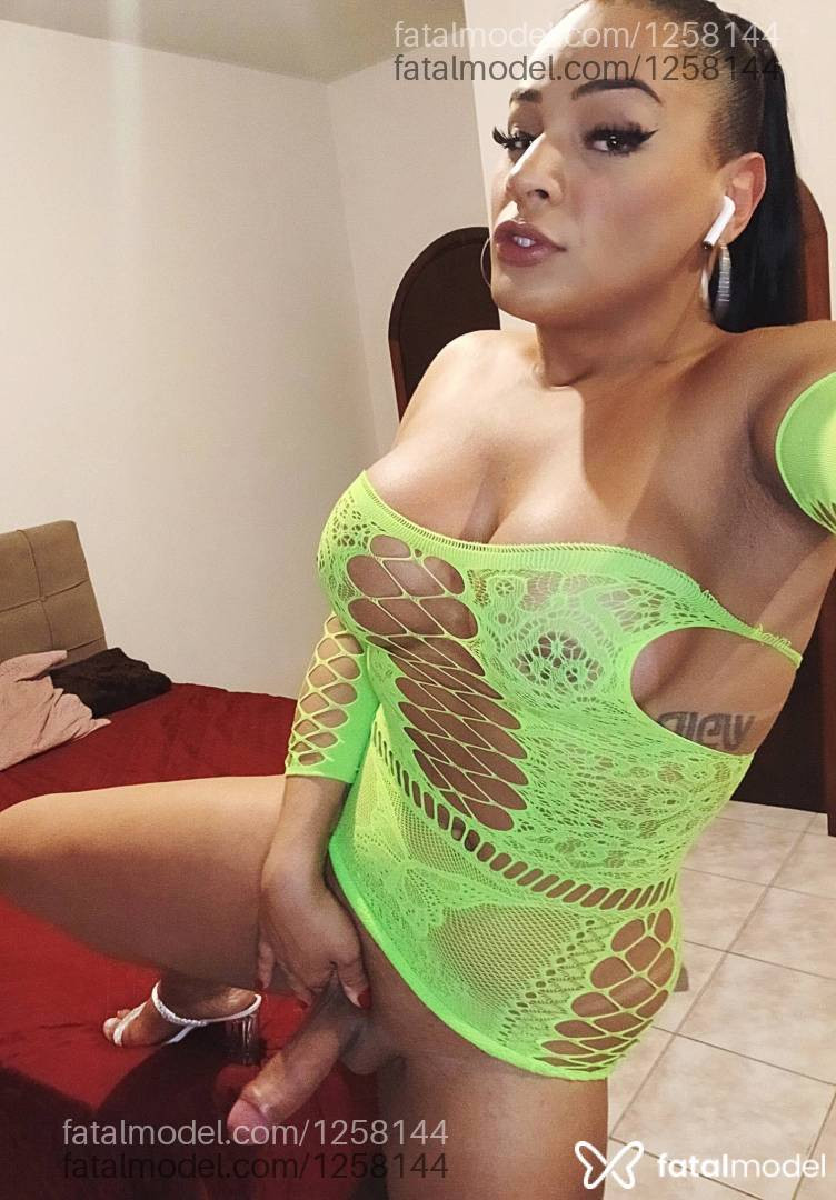 Acompanhante travesti morena (o) de olhos verdes - Luana Ferraz