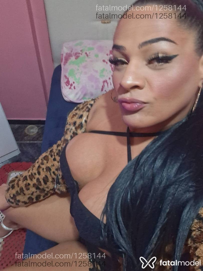 Acompanhante travesti morena (o) de olhos verdes em Criciúma - Luana Ferraz