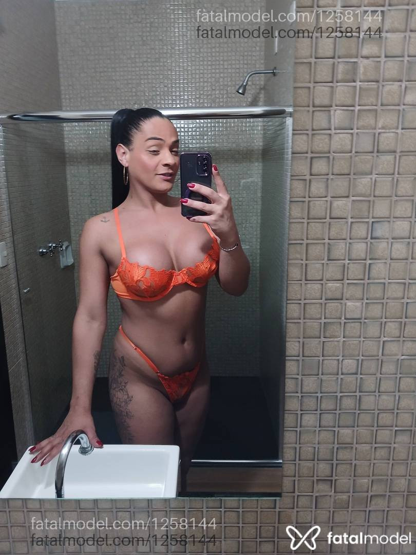 Acompanhante travesti morena (o) de olhos verdes - Luana Ferraz