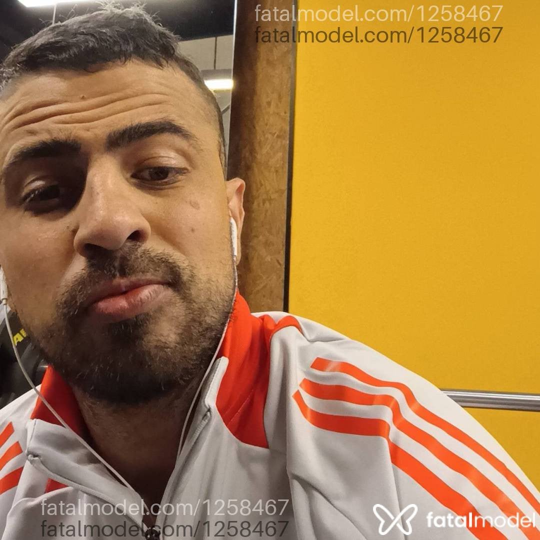 Acompanhante homem com cabelo castanho de olhos castanhos em Porto Alegre Acompanhante homem com cabelo castanho de olhos castanhos em Porto Alegre - MagicMike
