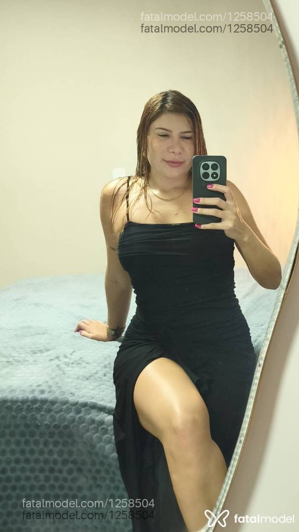Acompanhante mulher com cabelo castanho de olhos castanhos - Geovana Oliver