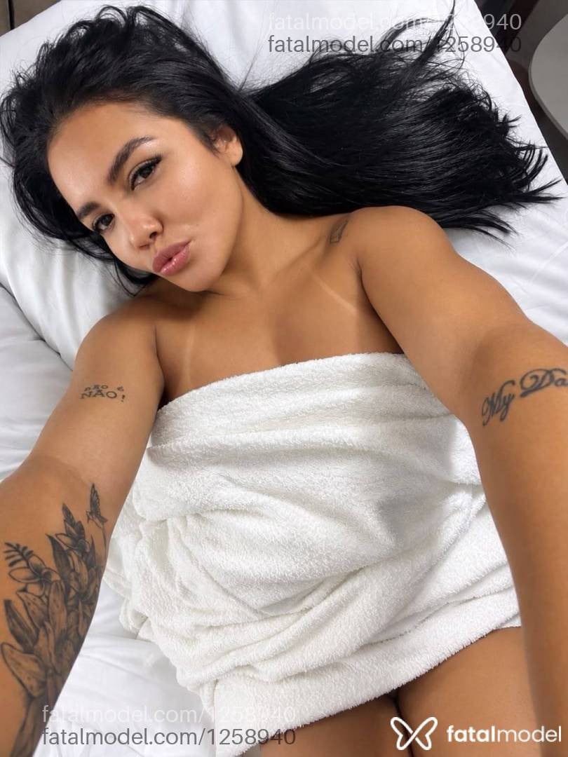 Acompanhante mulher morena (o) de olhos pretos - Fernanda Andrade