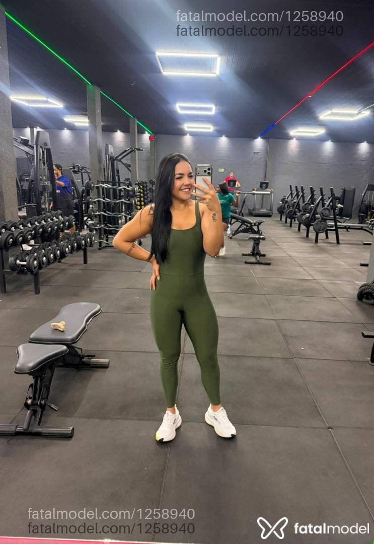 Acompanhante mulher morena (o) de olhos pretos - Fernanda Andrade