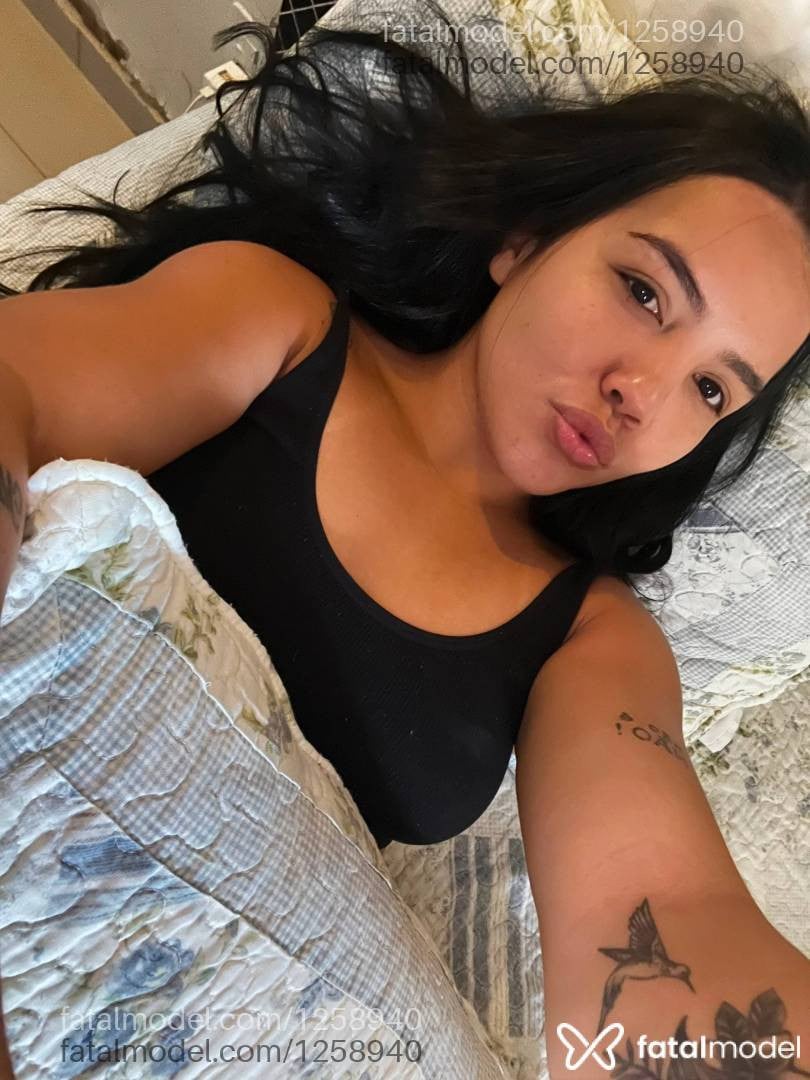 Acompanhante mulher morena (o) de olhos pretos - Fernanda Andrade