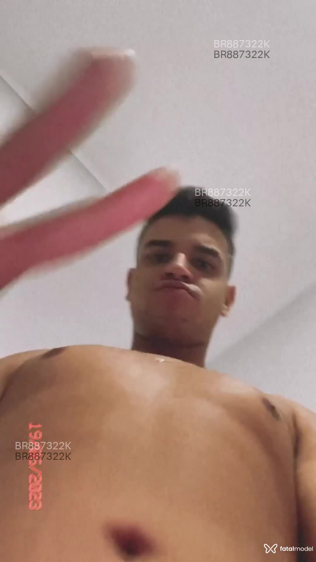 Acompanhante homem com cabelo castanho de olhos castanhos em Ribeirão Preto - Kalebe