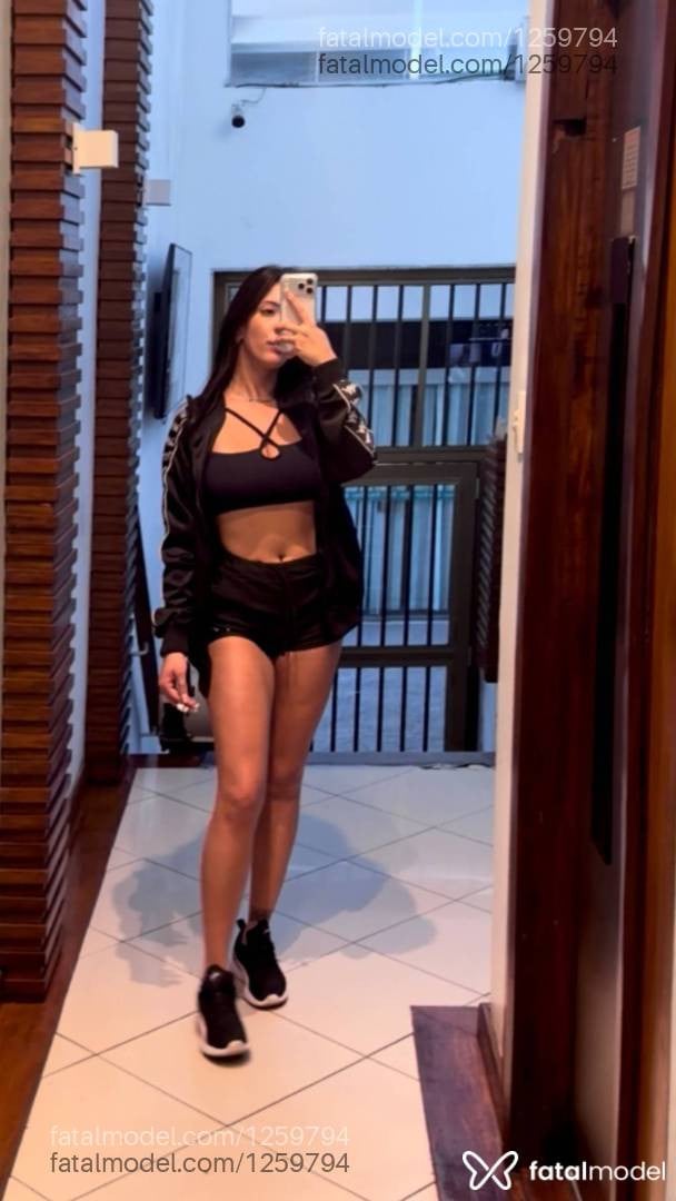 Acompanhante mulher com cabelo castanho de olhos castanhos em Rio de Janeiro - Lara Freitas