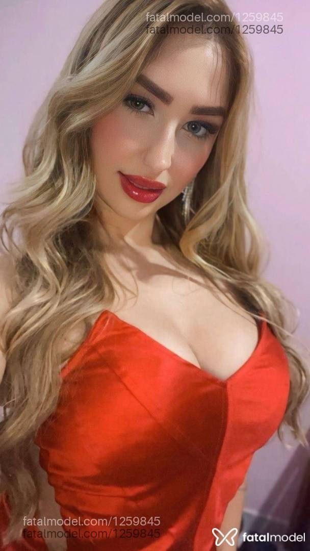 Acompanhante mulher loira (o) de olhos castanhos - Laura Morais