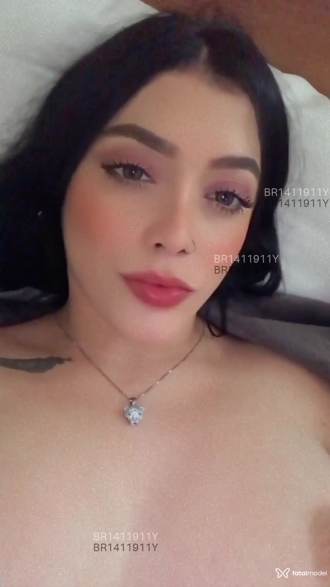 Acompanhante mulher morena (o) de olhos castanhos em Erechim Acompanhante mulher morena (o) de olhos castanhos em Erechim - Thay Silva