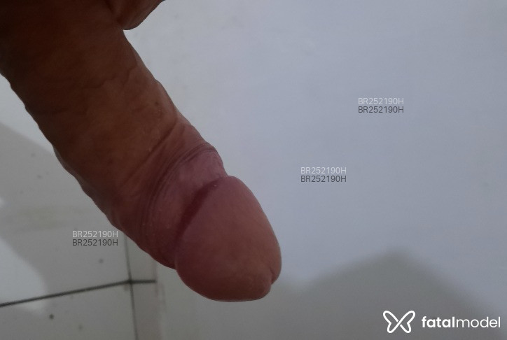 Acompanhante homem com cabelo castanho de olhos castanhos - Pedro Augusto Acompanhante homem com cabelo castanho de olhos castanhos - Pedro Augusto